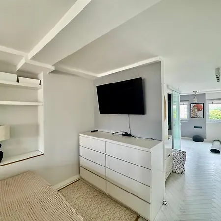 The Fifth Loft Style By Fiesta Apartman *